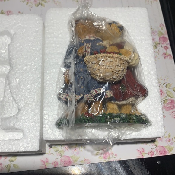 Boyd’s Bears Lauren and Jan friendship collectables - Picture 5 of 14